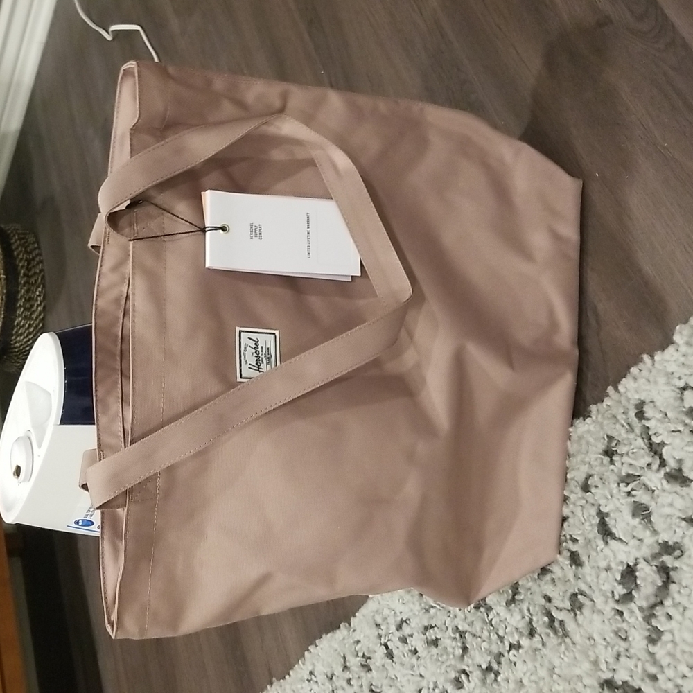 NWT Herschel Mica Tote in Ash  Rose